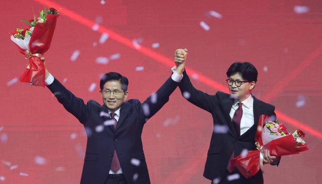 尹锡悦退党，金文洙能翻盘吗











啥情况？前总统突然退党，国民力
