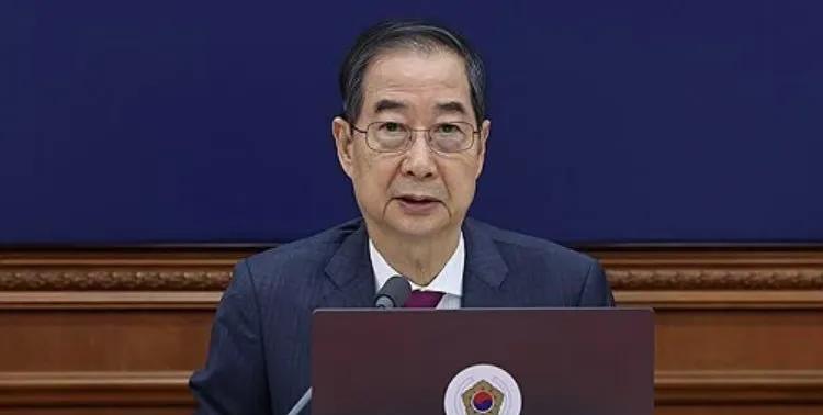 韩代总统遭法院暂停提名！就在16日，韩国宪法法院一锤定音，宣布国务总理韩德洙提名
