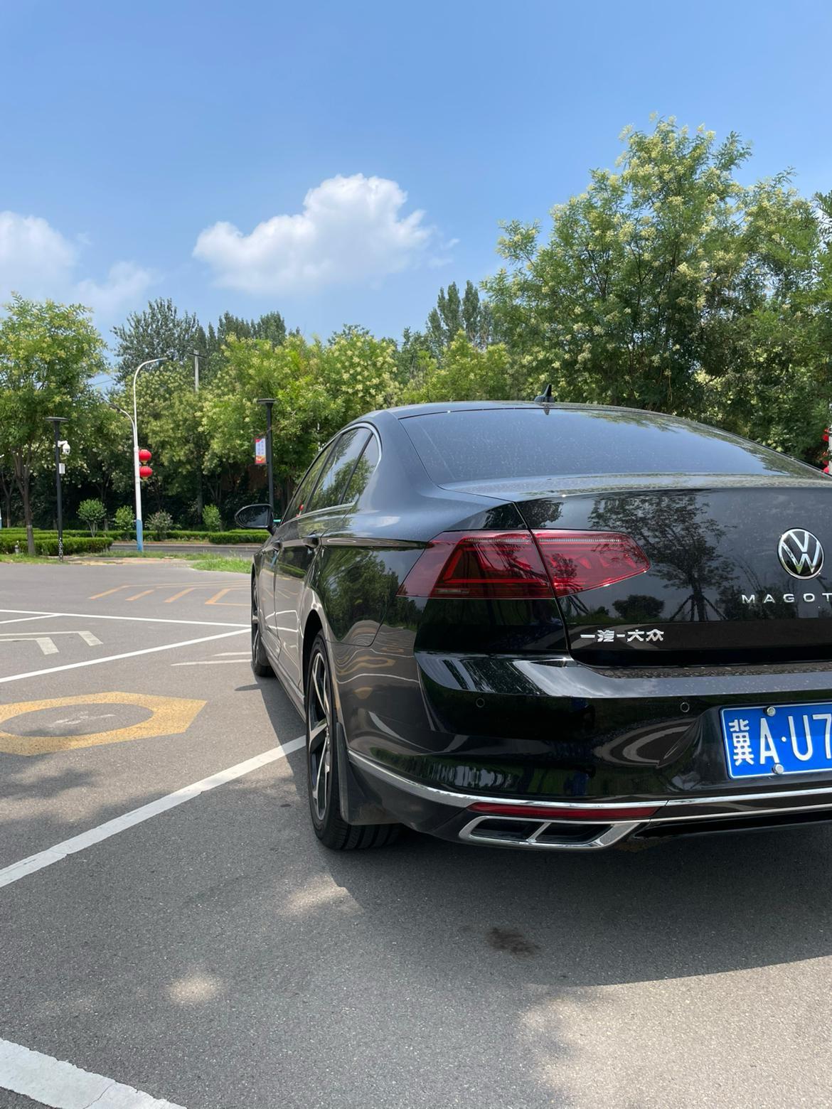 养一台 迈腾330要花多少钱