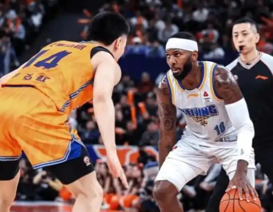 北京时间1月22日，今晚的CBA常规赛第18轮有4场比赛：
第一场：北京PK浙江