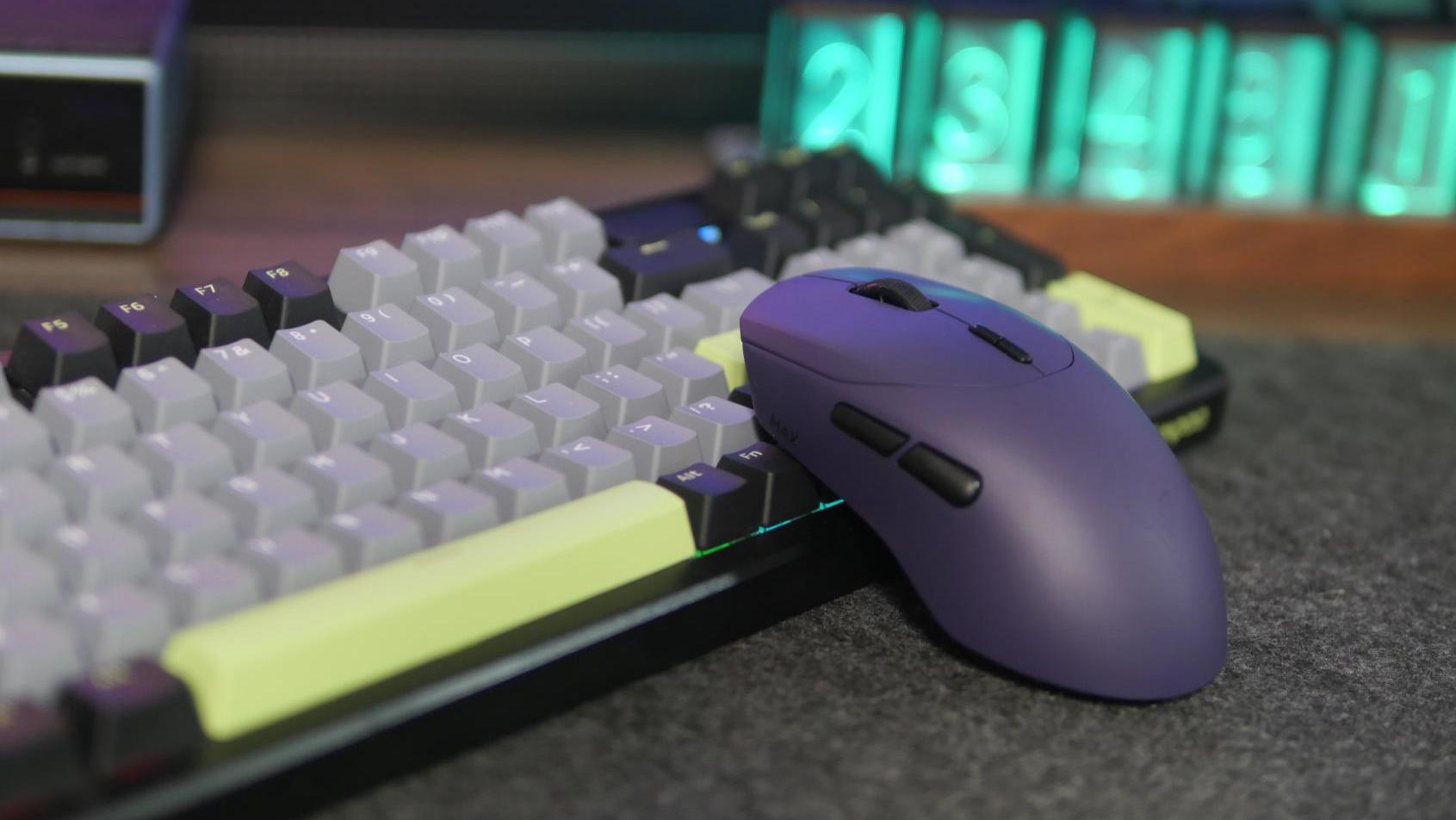 1000小时续航+极致堆料，雷柏V700DIY-98长续航版&VT9MAX键鼠体验