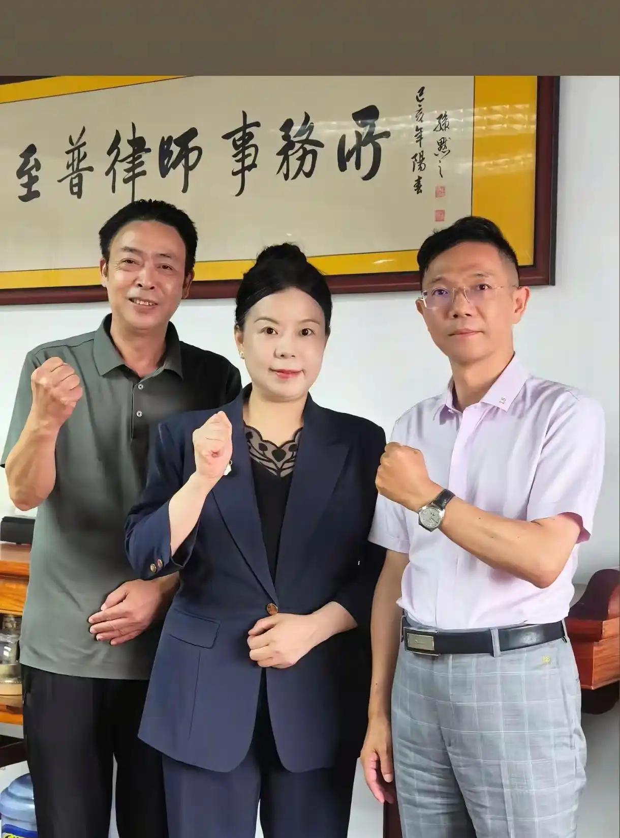 姚爸拍案而起，当庭怒斥小熊，你骂谁？
在626会场上，小熊使出浑身解数，不停辱骂