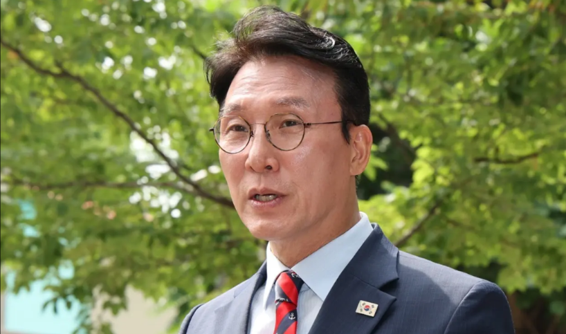 清华大学引发韩政坛地震？韩总理候选人卷入学历争议
 
韩国国务总理候选人金民锡，