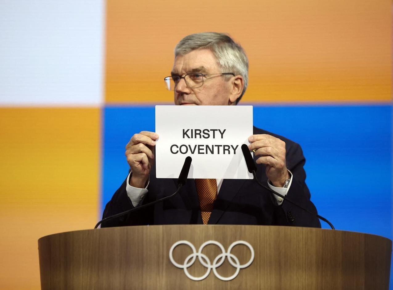 国际奥林匹克委员会（IOC）于23日举行了新老主席的交接仪式。任职12年的托马斯