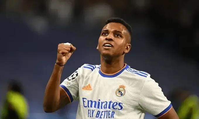 【利物浦转会动态：迪亚斯转会暂无进展，罗德里戈非替代人选】
利物浦跟队记者Jam