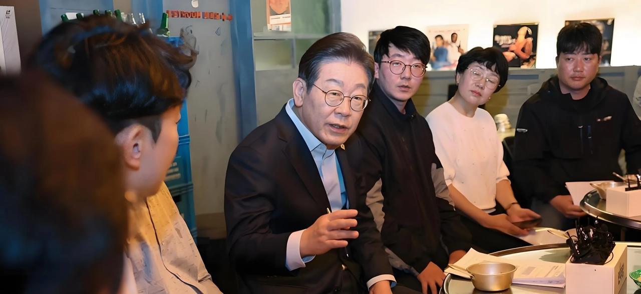 李在明又又又又遇上麻烦了！
李在明的坎坷仕途估计连小说都不敢这么写。从城南市长开