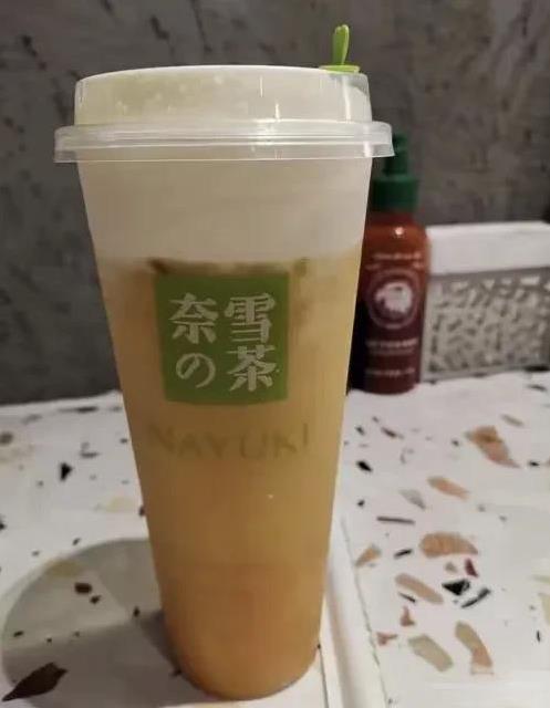 我们的很多商品喜欢在外包装上加个“の”，为啥商家钟情这个不伦不类的日本字？
其实