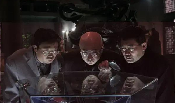 2005年，刘德华为了挖掘有实力的新导演出来，做一个“亚洲新星导计划”的项目。宁