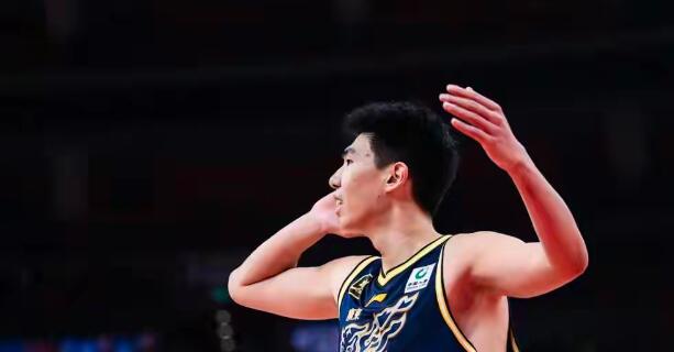 广东拿徐昕捉迷藏
网传条文写着租借广州4年，但两后可以回购，若两年后不回购，这包