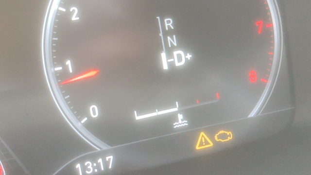 领克01亮黄灯，喷油嘴的事情又来了！
22年11月第一次亮黄灯，四儿子说喷油嘴坏