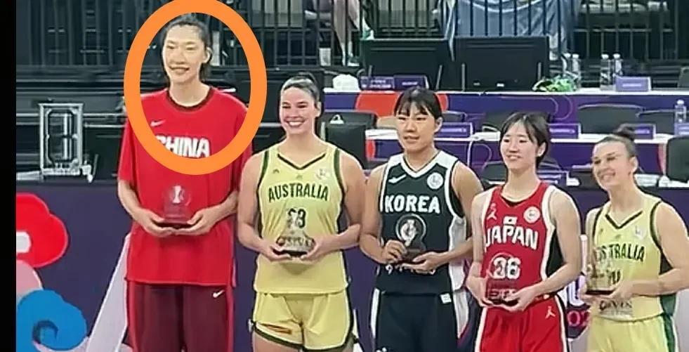中国女篮在亚洲什么时候还站过这个位置？？？真上火！