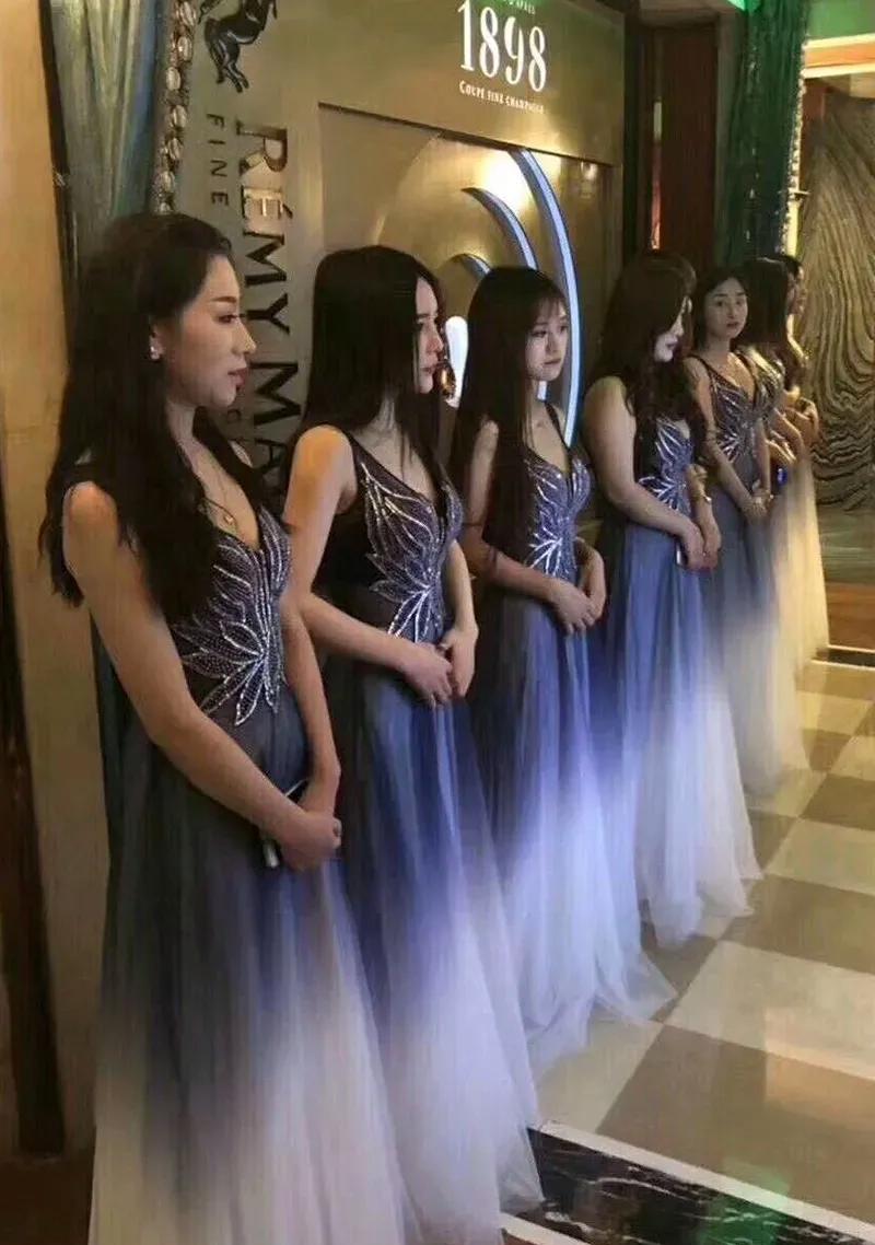 杭州KTV天都塌了，老板再想可以是2万6，或者2千6，万万没想到是2块6[捂脸]