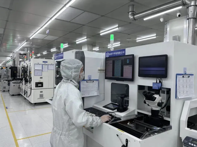 国产半导体装备重大突破

2025年8月，璞璘科技首台PL-SR系列喷墨步进式纳