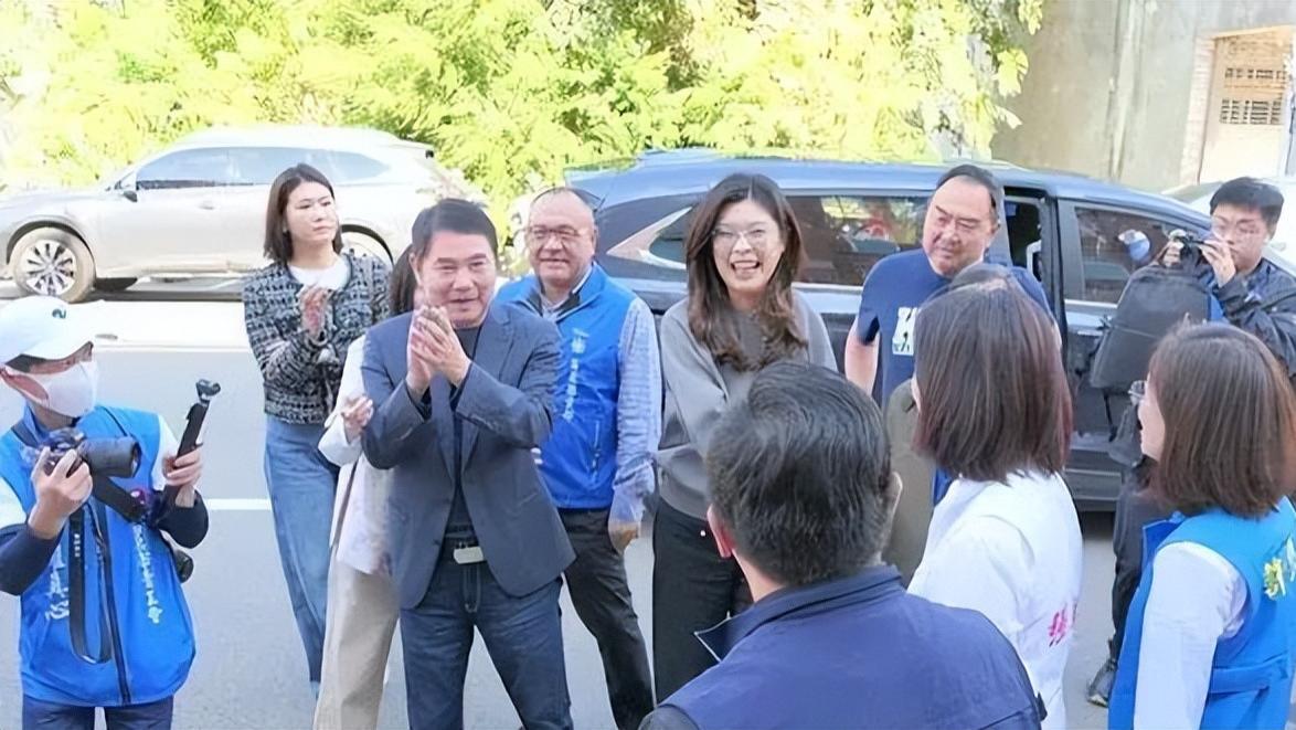 郑丽文基层民调大大上升！蒋中正写给宋庆龄的信意外曝光！揭底还是功夫不到家！