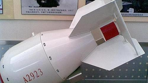 美论坛：如果美国向中国发射200枚核弹，中国有能力进行反击吗？