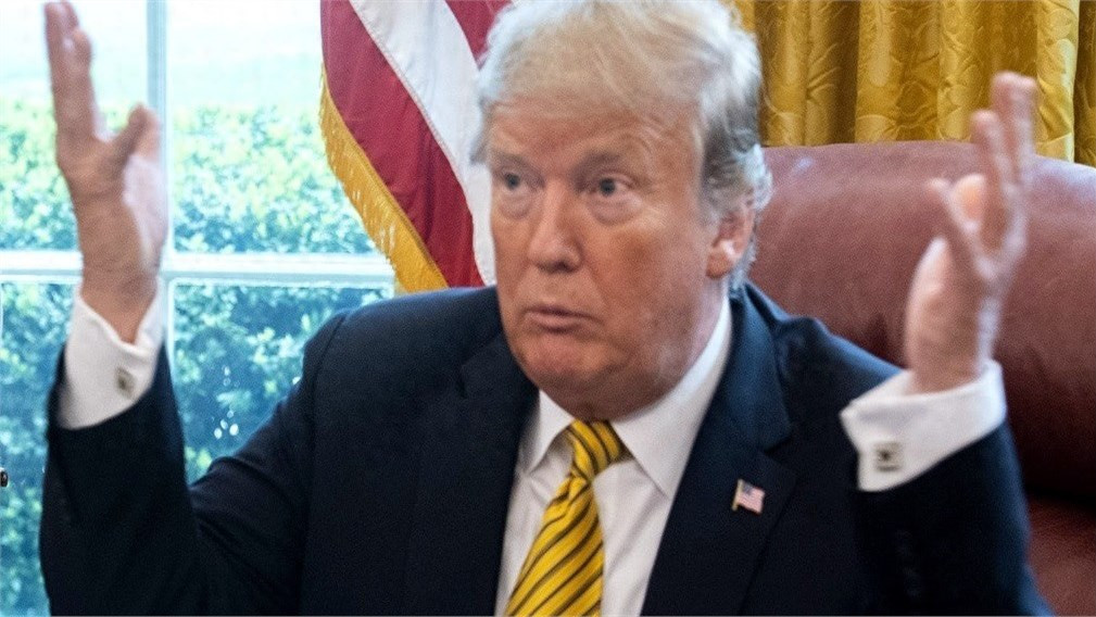 特朗普破大防：假的，都是假的