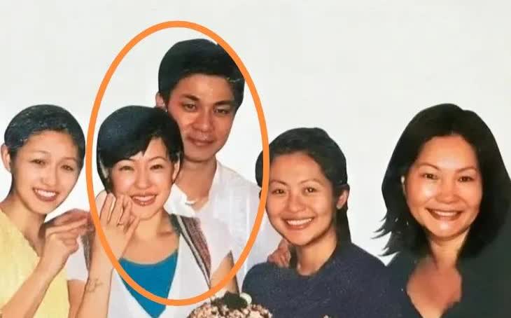 小S刚结婚那几年是绝对的甜蜜和幸福的，她老公许雅均经常是毫不避讳的与她秀恩爱合影