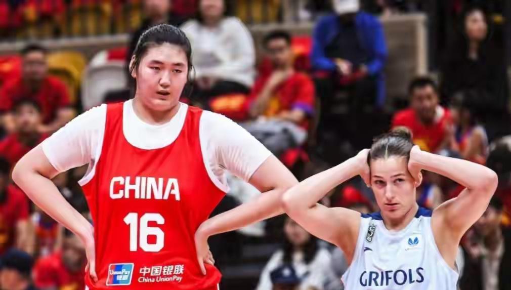 宫鲁鸣认错的时刻到了？2米26新星9分钟4失误，网友：别再吹了！
张子宇能不能成