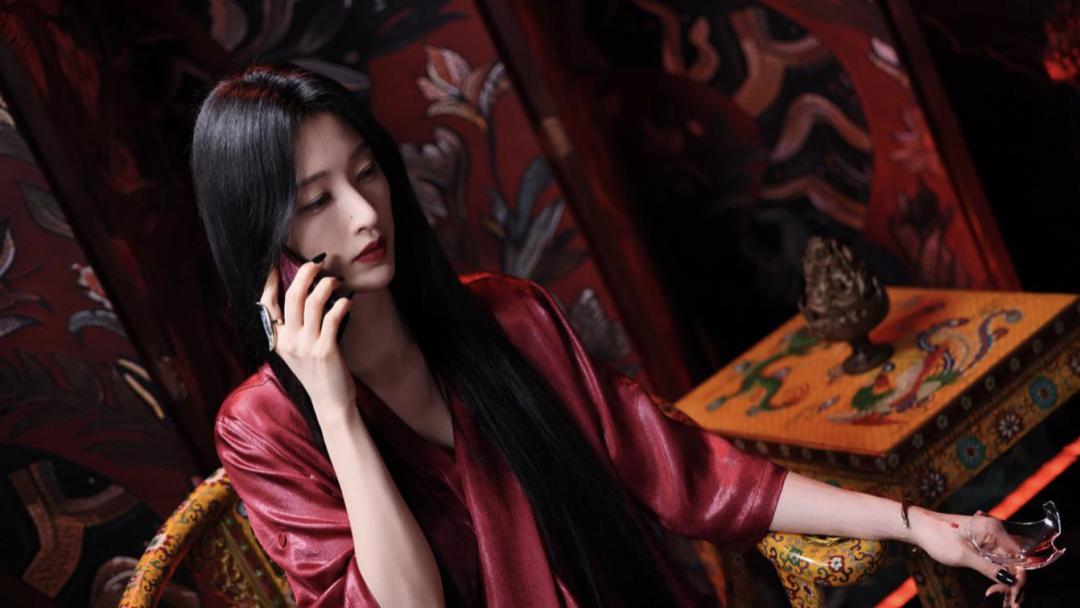 《枭起青壤》剧情不平，迪丽热巴可不止有美