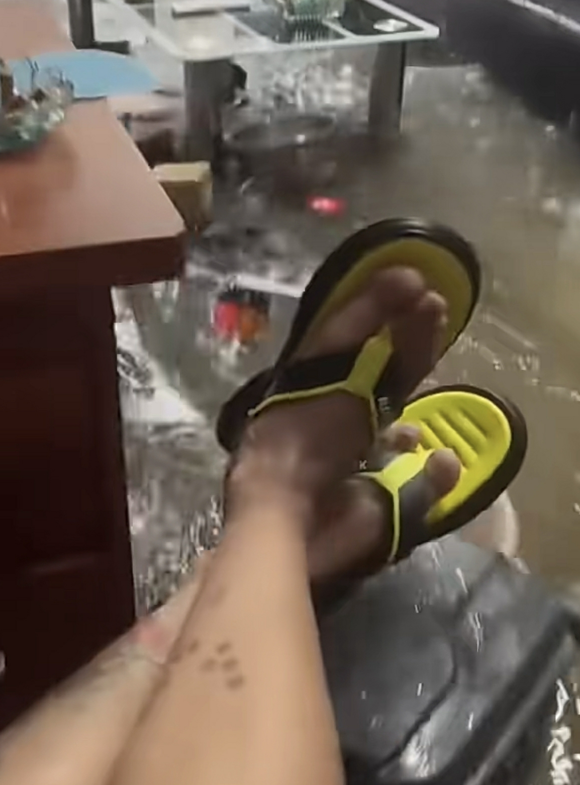这店里的流水是相当可以