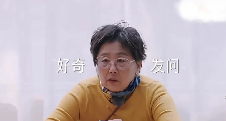 黄圣依的妈妈终于摊牌了！
首次回应了黄圣依和杨子的婚姻

原来黄圣依根本没