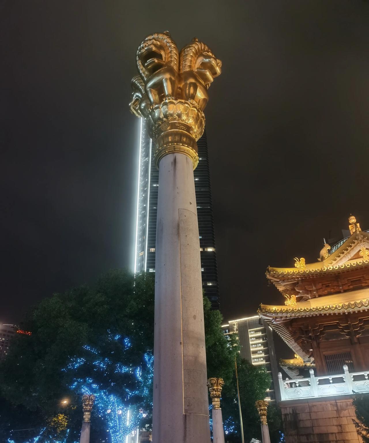 不管哪个民族，都在不断的改善着自己的生活习惯，确实进步了，这是典型的与时俱进啊！