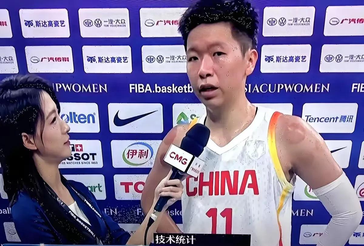 黄思静:本场比赛输给日本女篮必须好好总结和改进:
比如说:让对方投中太多的外线三