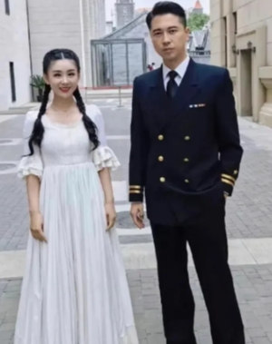 39岁竟然长这样，太让人惊讶了！她还是两个孩子的妈妈呢，看起来就像20岁一样年轻