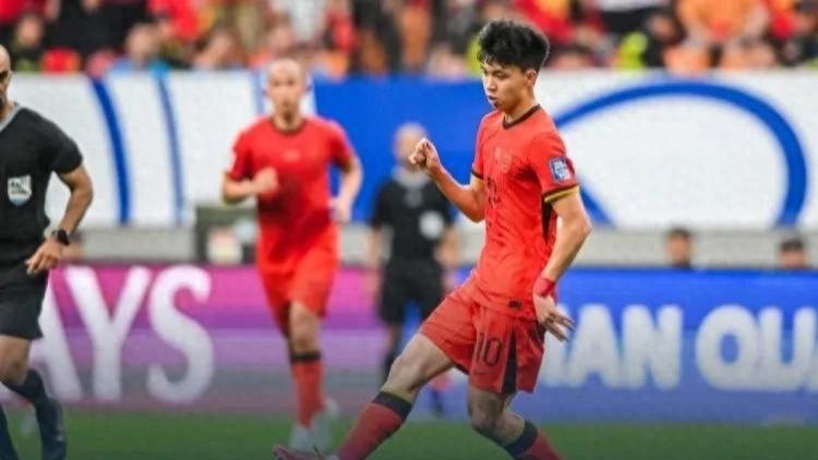 国足主场1∶0巴林，赢球也心酸