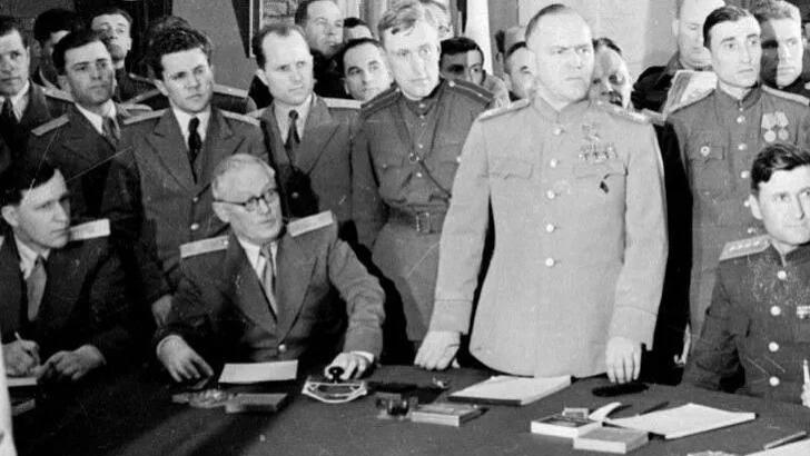 二战遭受重创的苏军，是如何从死亡边缘，转型成为胜利之师