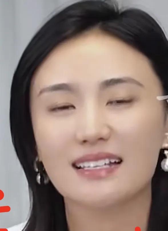 李亚鹏你情商再高，可是你经商的智商跟不上还是不行的！
最近李亚鹏的新婚老婆海哈金