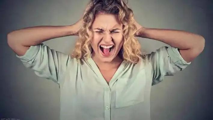 产后脾气“失控”？别慌，这是成长的“特殊课”