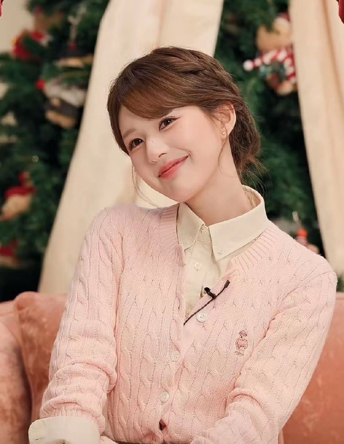 露思昨天这个刘海造型，和几年前有什么区别