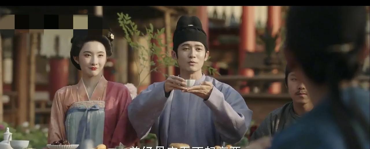 《锦绣芳华》何惟芳的大姨妈是个狠角色。当年因为妹妹嫁给商人，就与之断绝关系。那么