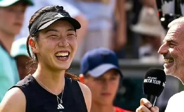为什么我更喜欢王欣瑜多一点，可能有以下几点原因：
  1、长相甜美，这点不多说，