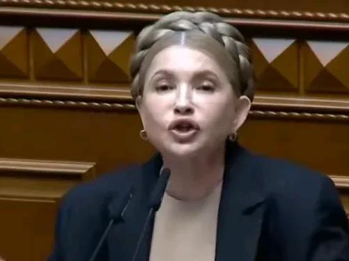 乌克兰妇女：“我不会和任何可能被征兵，但又没钱交逃兵役费的人约会。”所以，“逃兵