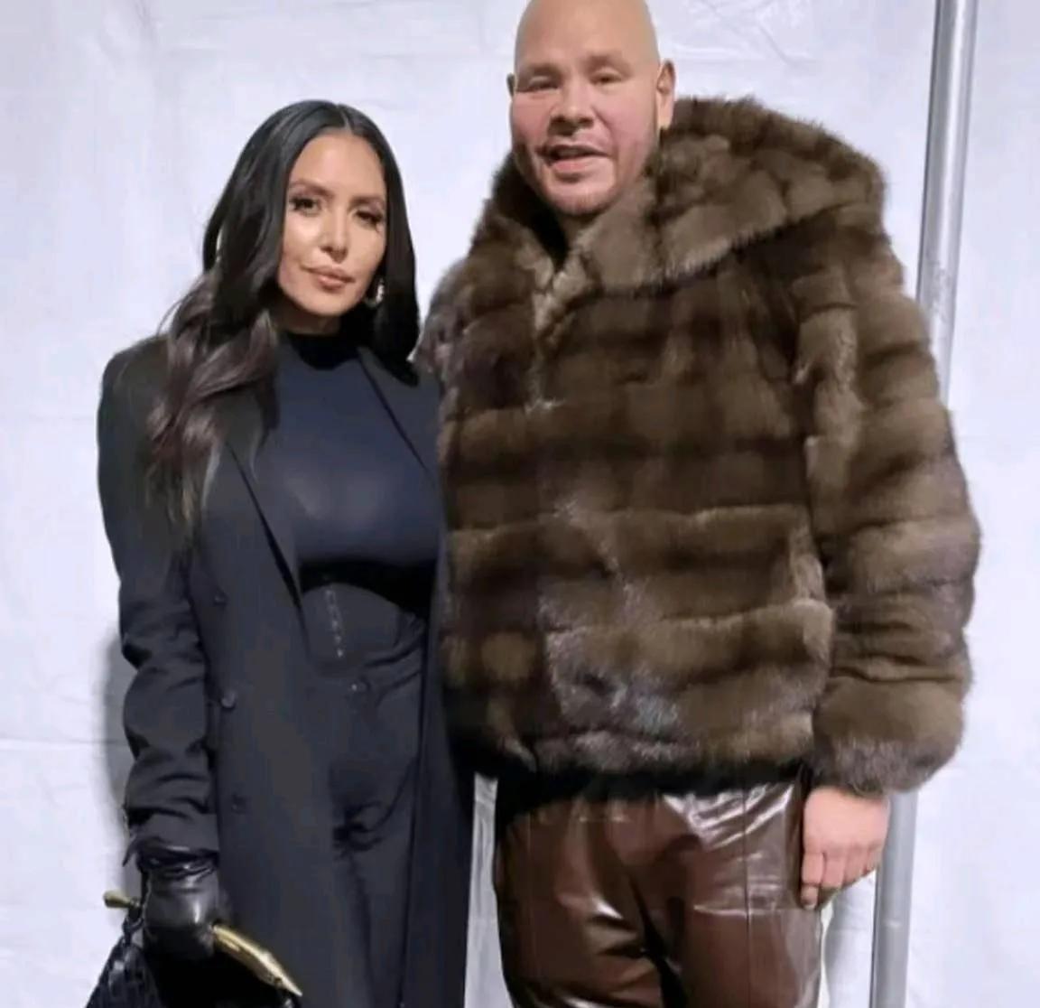 狗仔说她怀了老五！
下一秒被她亲手打脸。
瓦姐发张侧身照，腹肌线比键盘侠逻辑还清