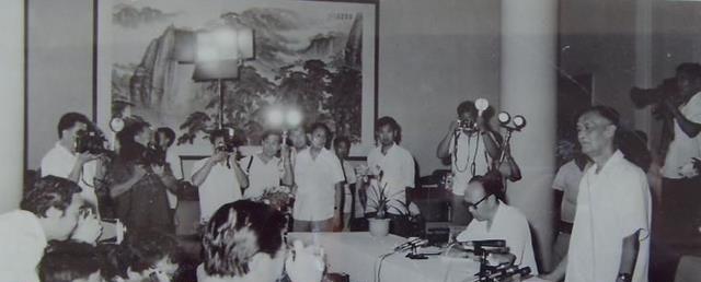 1979年越南副主席黄文欢经巴基斯坦逃到中国，儿子后来成副部级，1989年带母亲