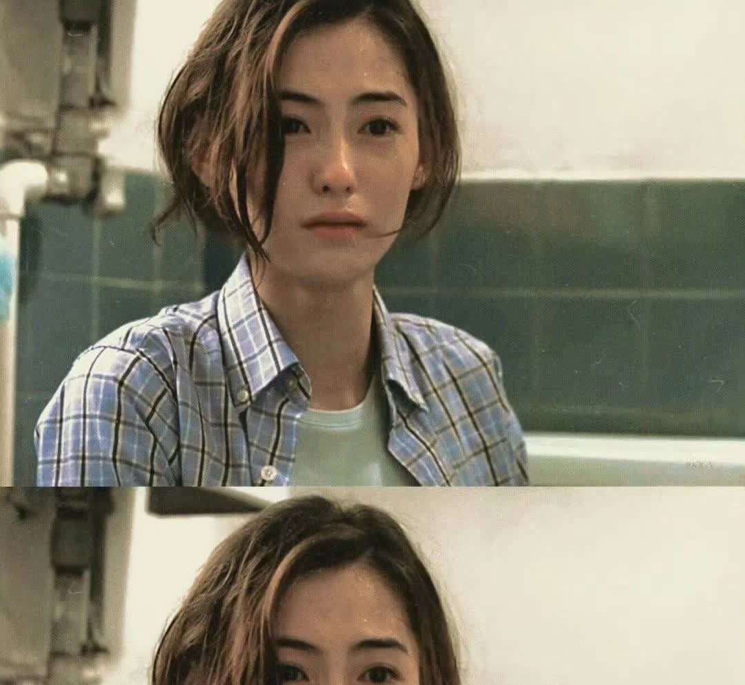 张柏芝当年刚离婚时，报纸骂的她很惨，狄波拉也有说她不让孙子见两老，当时真的小小事