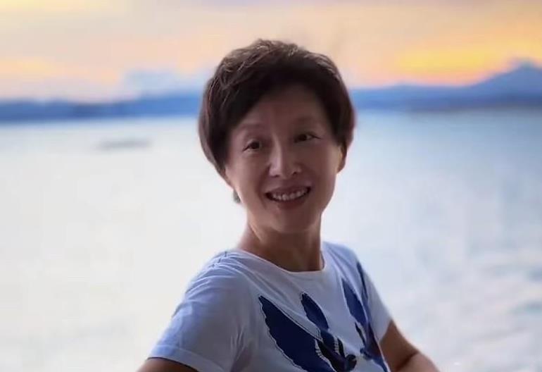 天啊！可云近照曝光，差点没认出来！[恐惧][恐惧]
可云扮演者徐露才49岁，她现