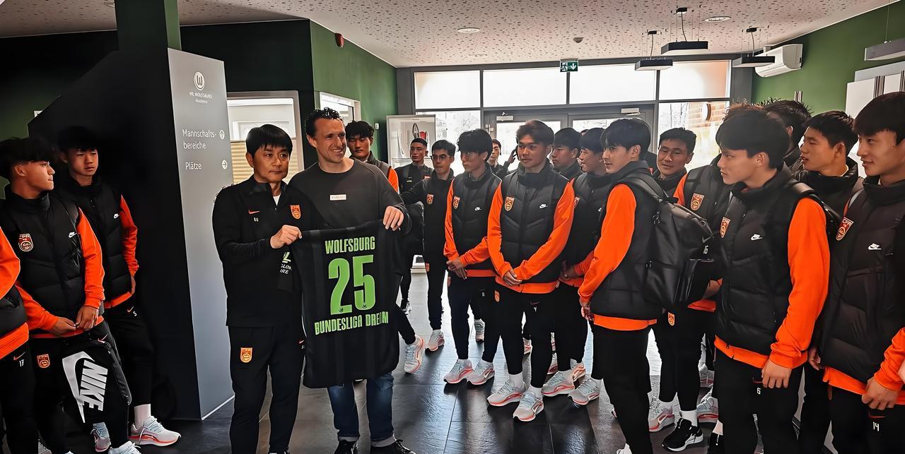我只要一比零，不要亚军
北京时间6月1日晚，兴泰杯四国足球锦标赛决赛，U16国足