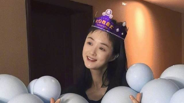 最美“木婉清”晒42岁庆生照，素颜状态惊艳，妈生脸美得太优越了