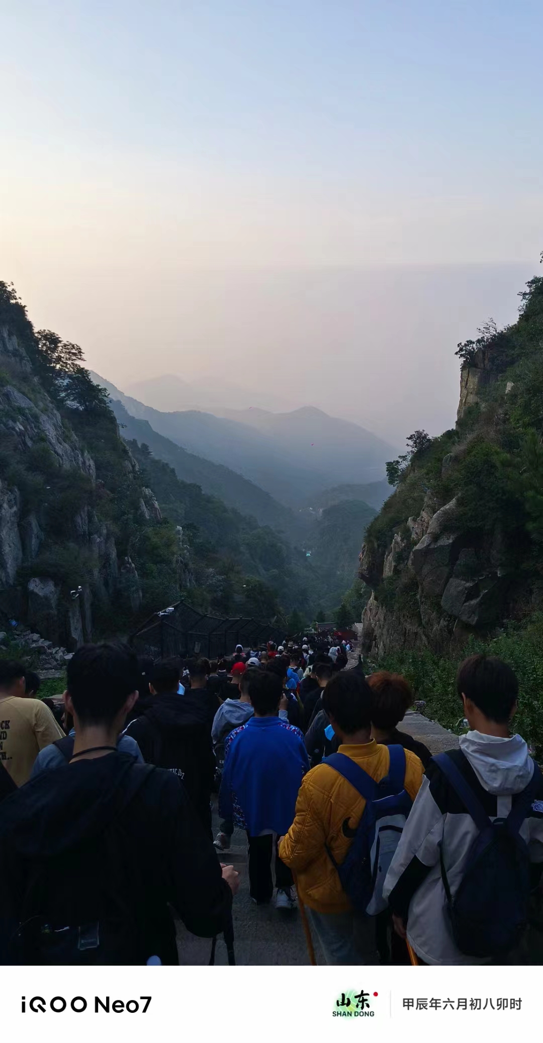 我的人和我的心都给了你，你叫我在怎么去爱上任何人