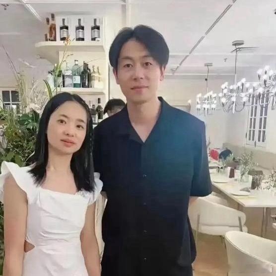 朱亚文现在都没有以前帅气了 ，真的没看出来，这是朱亚文经历了啥呀