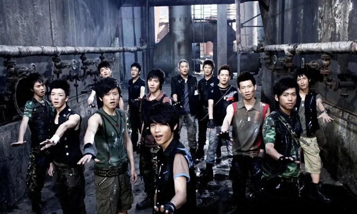 俞灏明音乐节首秀燃爆舞台，0713“家人”合体共谱温情乐章
提及“0713”男团