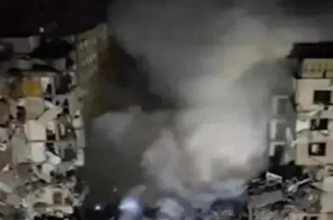 连乌克兰的首都基辅都迎来了俄罗斯的打击，看来泽连斯基已经兵尽粮绝了。基辅的防空能