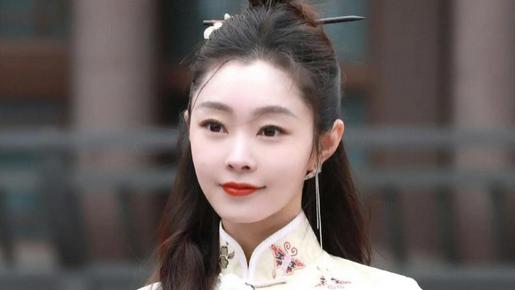 这谁顶得住！宋轶，气质温婉典雅，身材比例协调，又好看，喜欢吗