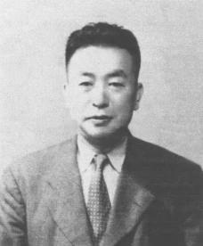 抗战中，有一个臭名昭著的大汉奸，吃着日本军粮，搂着日本美女，赚日本的钱，却用了八