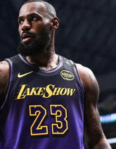 没人发现詹姆斯26年之后开始爆发了吗，詹姆斯的状态一到一月就回暖。 真就历史第一