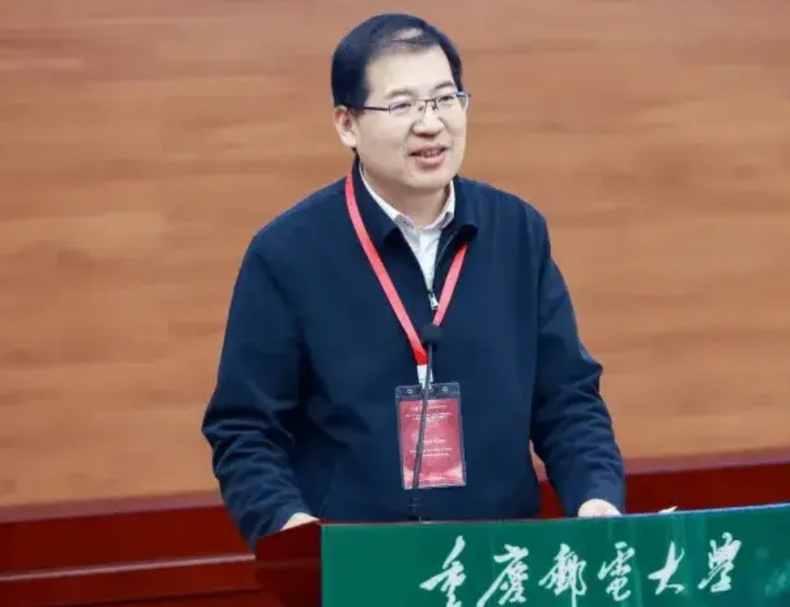 空缺两个月，西电新校长来了，为啥来自重邮？

西电官网更新了，空缺两个月后，西电